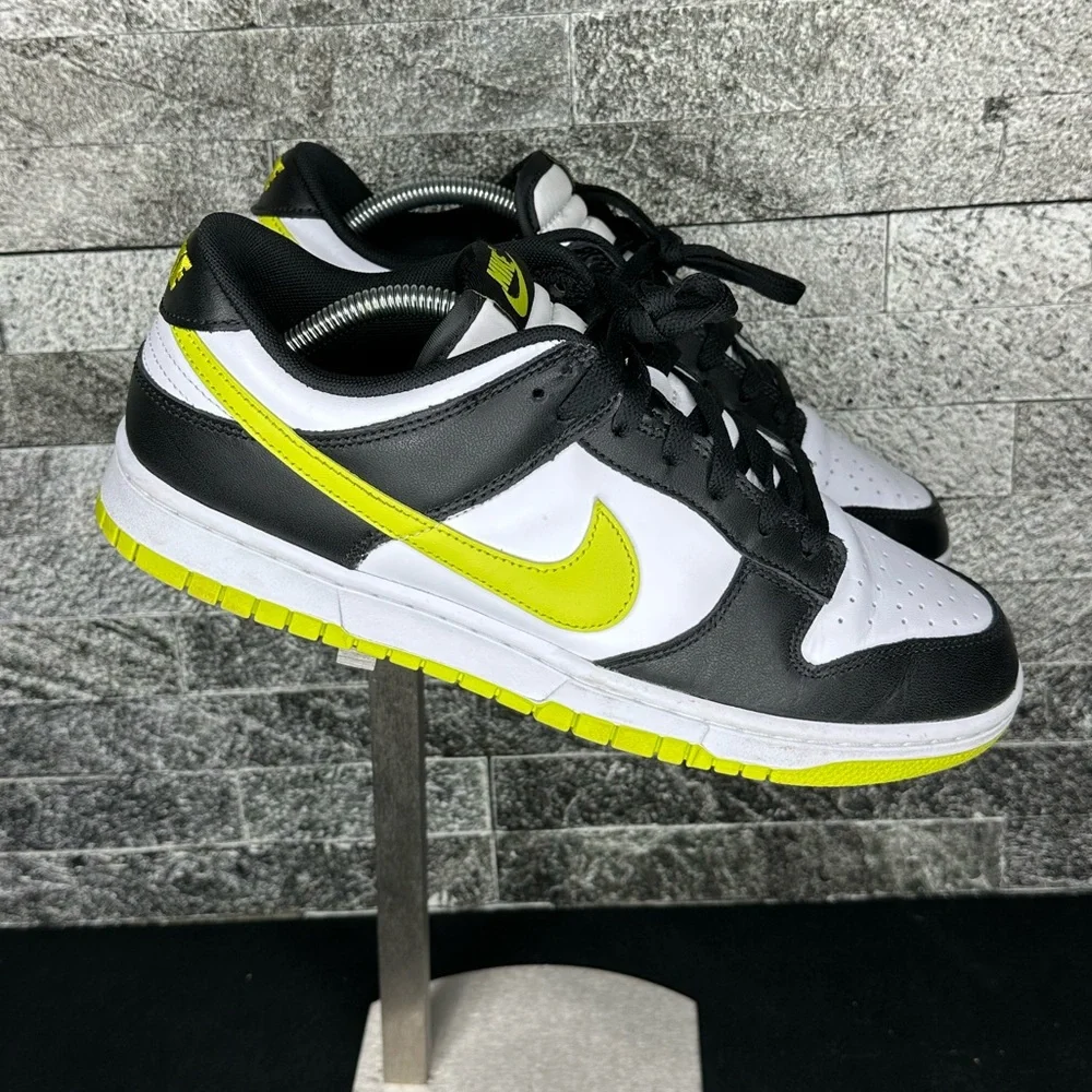 Nike Dunk Low Retro Black / White / Lime - M10.5